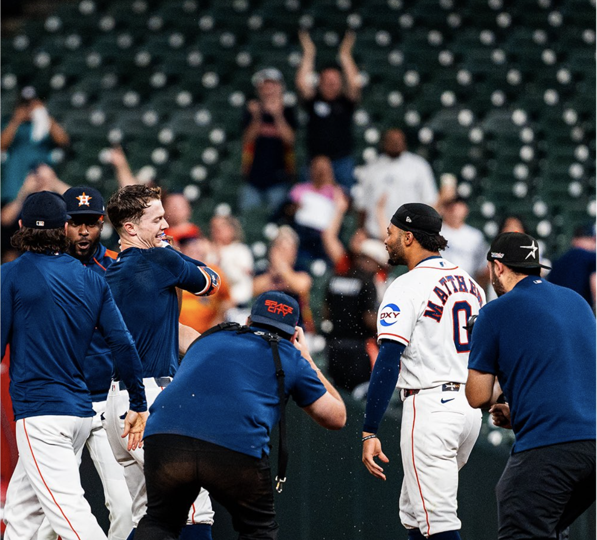 It’s a Walk-Off, Y’all; Astros Win 4-3 Over Mariners In Extras (10)
